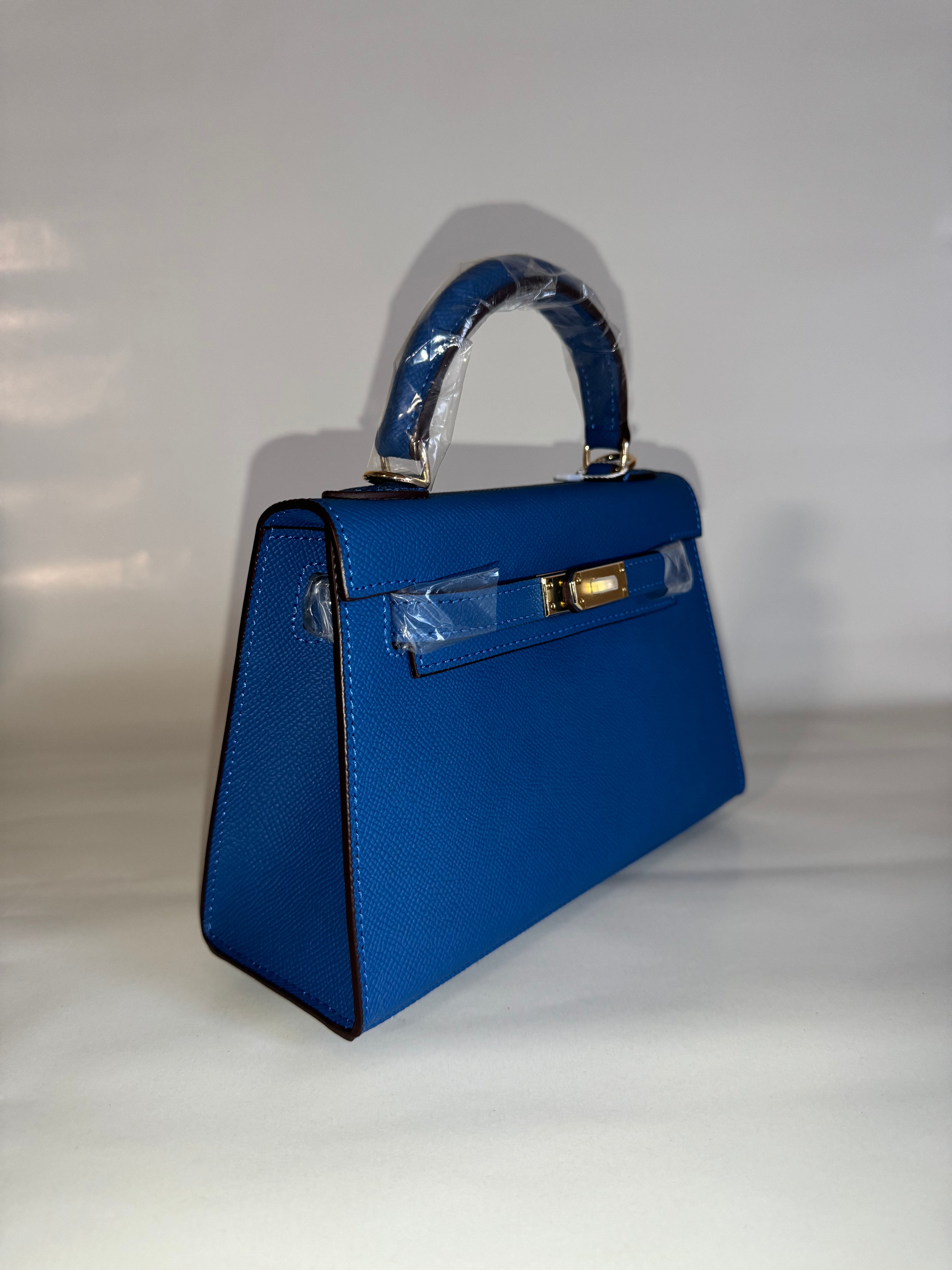 MIYA « BLEU ROI »